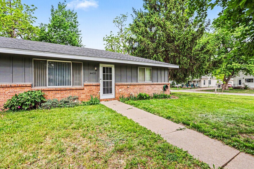 Building Photo - 4435 N 68th St