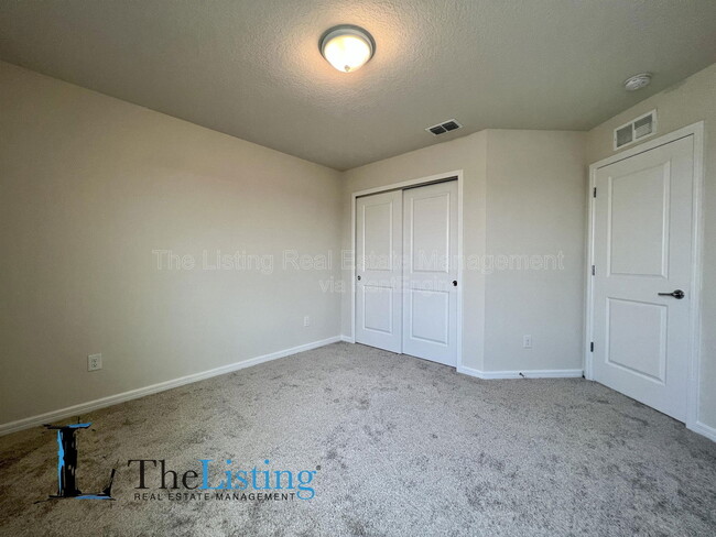 Building Photo - 2024 Cross Prairie Pkwy