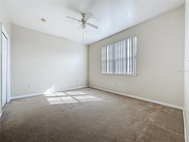 Building Photo - 3209 Parkchester Square Blvd