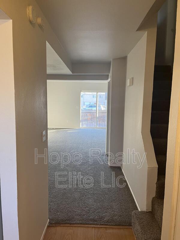 Building Photo - 2463 Astrozon Cir