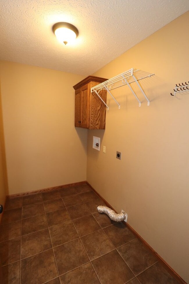 Building Photo - Country House for rent