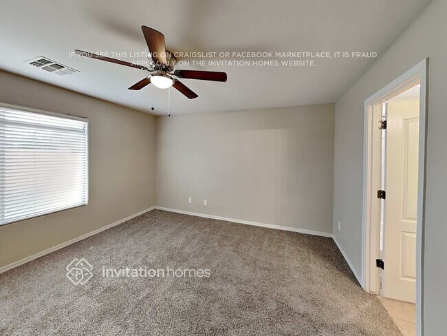 Building Photo - 928 W Desert Canyon Dr