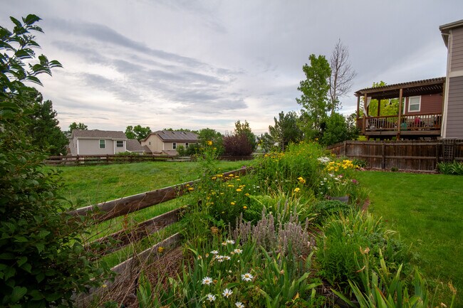 Building Photo - 5747 Jaguar Way