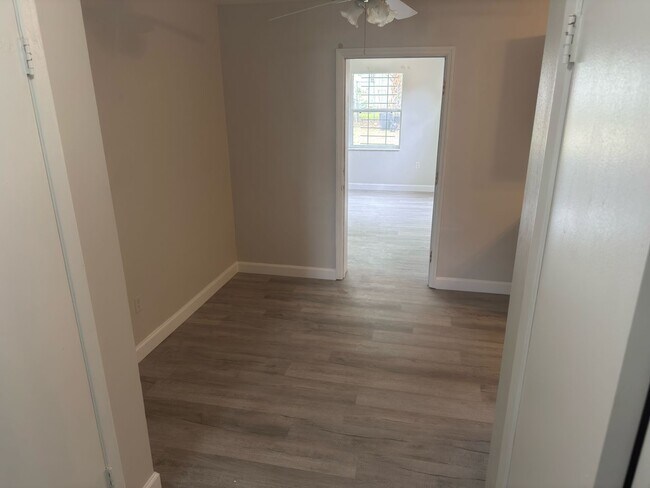 Building Photo - Spacious Orlando Home on Quiet Cul-de-Sac