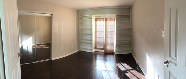 Building Photo - 12036 Caminito Campana