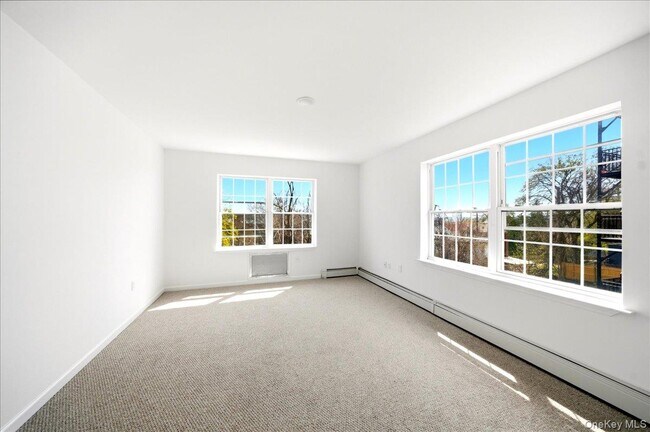 Building Photo - 82 Morningside Ave