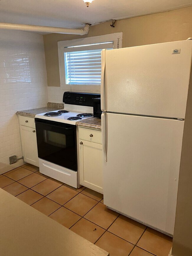 Building Photo - 2520 20th St