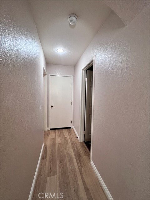 Building Photo - 20865 Oakdale Ln