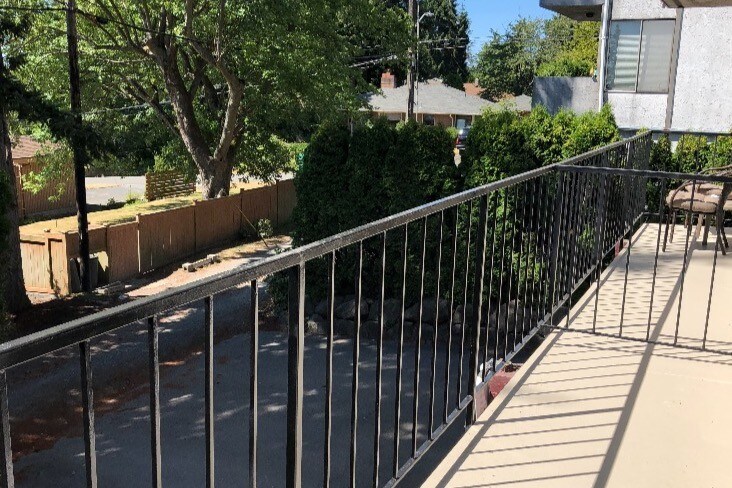 Deck - 11249 Greenwood Ave N