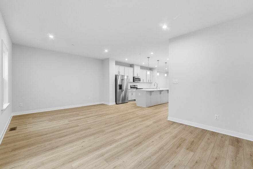 Building Photo - 343 Telluride Ln