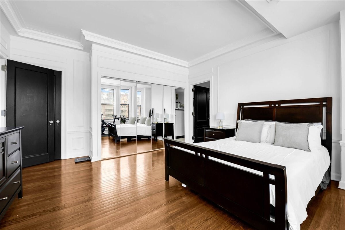 Building Photo - 2900 E Jefferson Ave