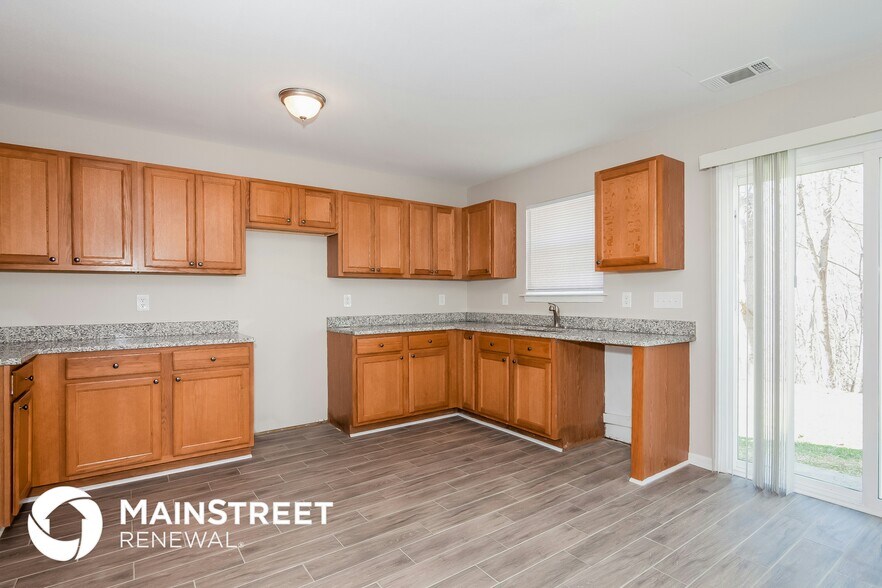 Building Photo - 8529 Emerald Fern Way