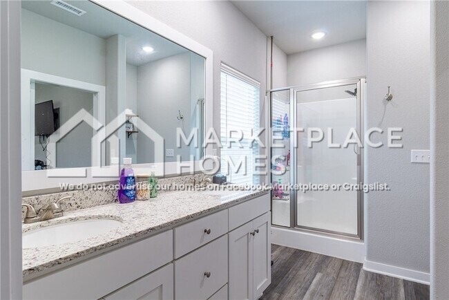 Building Photo - 439 N Otoe St