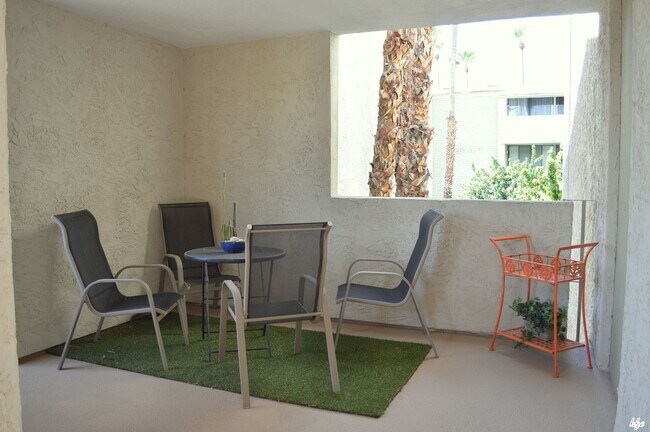 Building Photo - Indian Canyons Suite, Long term, UNFURNISHED,