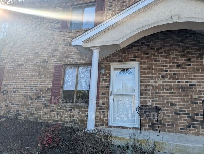 Primary Photo - 500 Winchester Ave