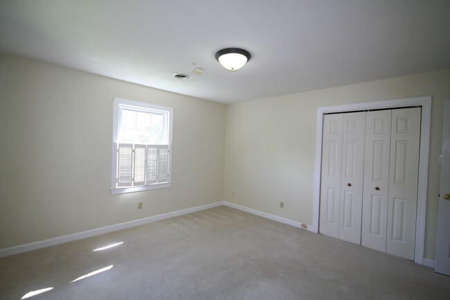 Building Photo - WONDERFUL 2-STORY HOME IN WALNUT CREEK *SP...