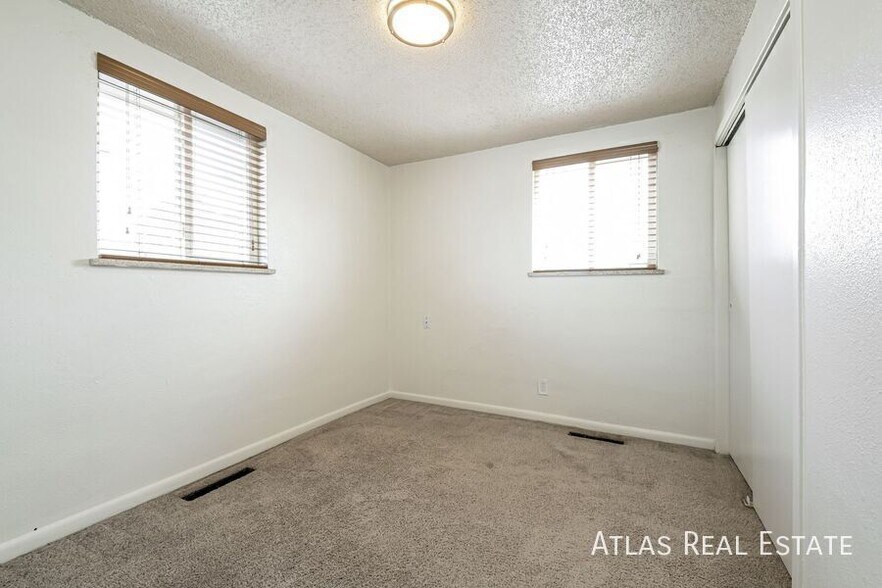 Building Photo - 3970 Utica St