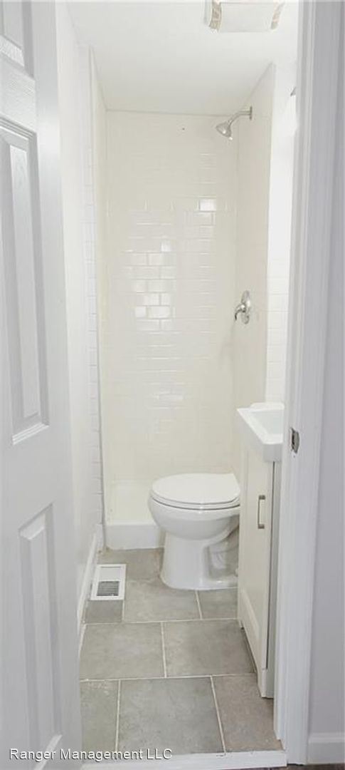 Building Photo - 3 br, 2 bath House - 139 South Maple Avenue