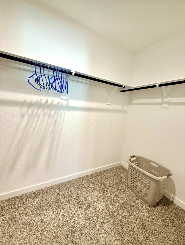 Building Photo - 12308 Greenwood St