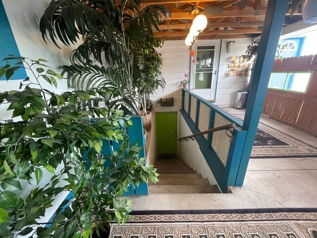 Primary Photo - Comfortable & Quiet Garden-Level Apartment...