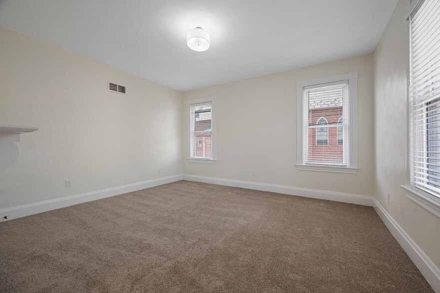 Building Photo - 503 3rd Ave