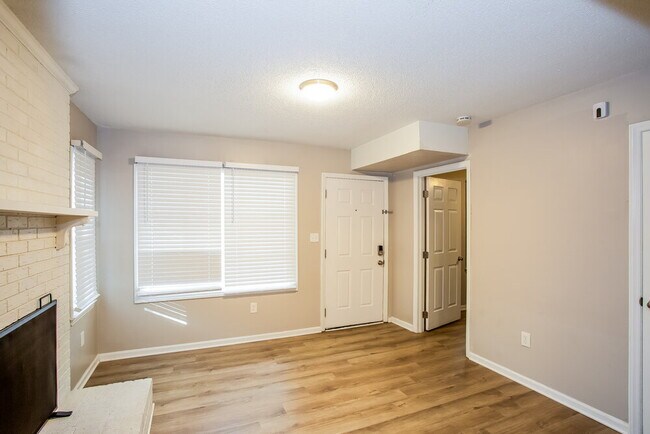 Building Photo - 11621 Shandon Cir