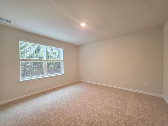 Building Photo - 1105 Albritton Ln