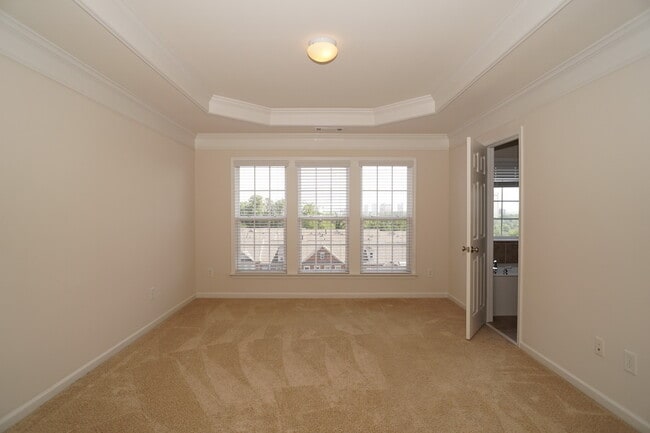 Building Photo - Wonderful 3 Bed  3.5 Bath Townhome in Vinings!