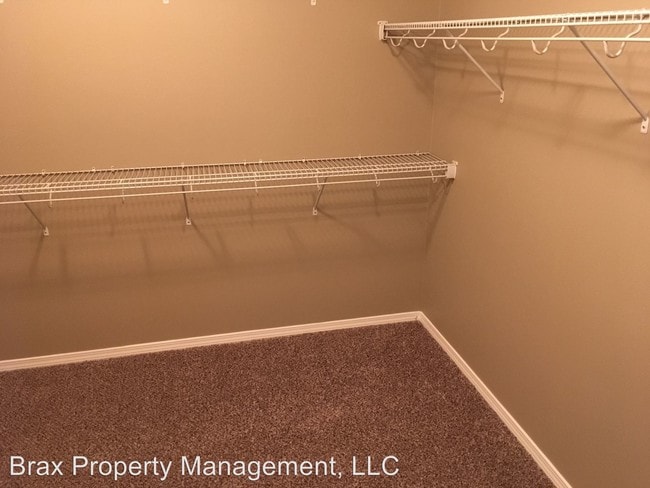 Building Photo - 3508 S Juniper Ave