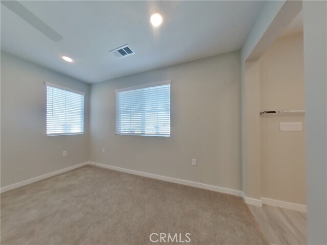 Building Photo - 28189 Dwight Dr