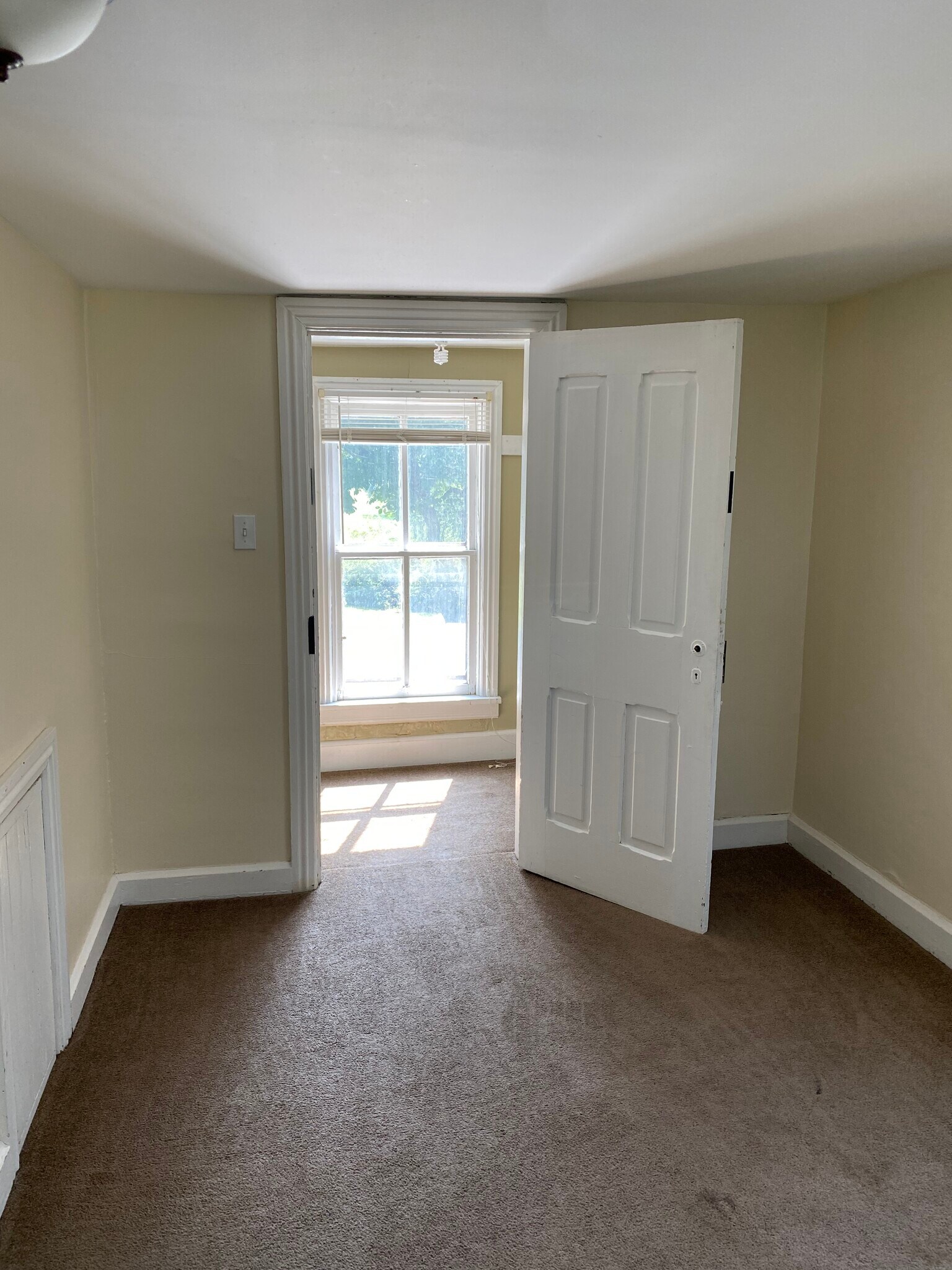 Building Photo - 170 Susquehanna St