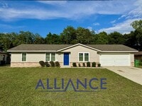 Building Photo - 2609 Sedgefield Ave