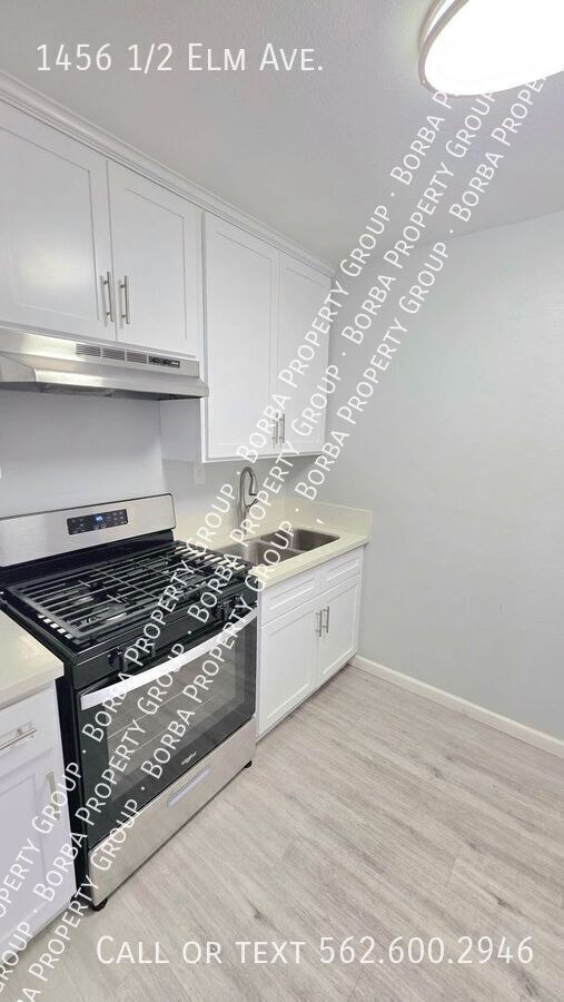 Primary Photo - 1456 1/2 Elm Ave.-