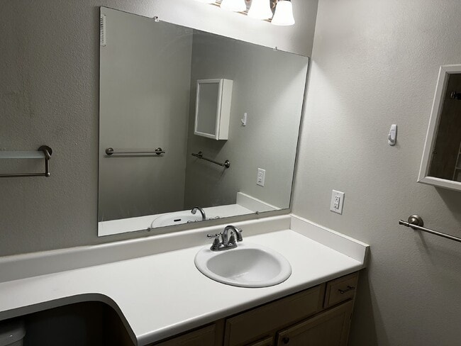 Building Photo - Available Now! "Charming 2bd/1ba with Fireplace & Hardwood Floors in Westminster Oasis!"