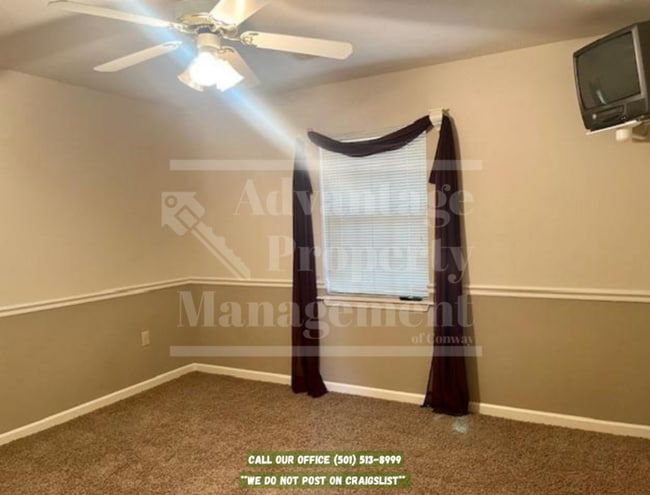 Building Photo - 2250 Pleasant Valley Dr