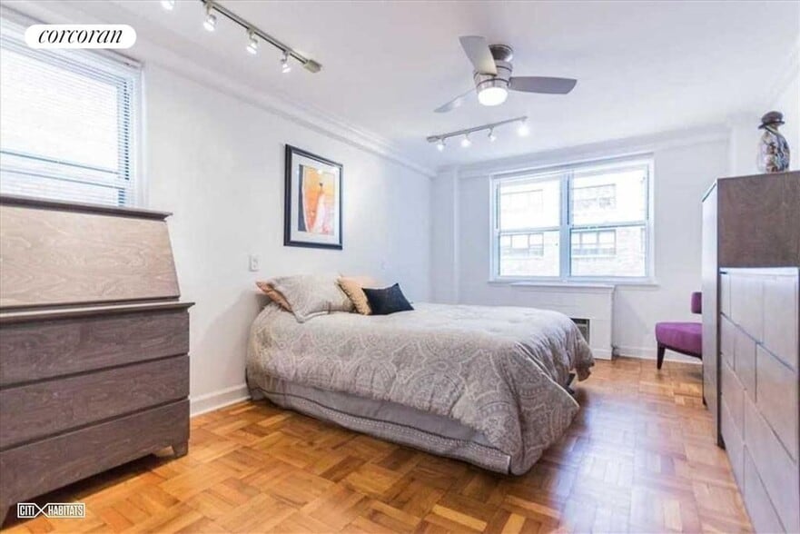 Building Photo - 139 E 33rd St