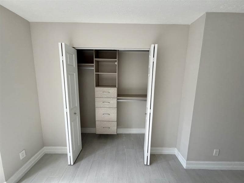 2nd Bedroom Closet - 603 S Dakota Ave