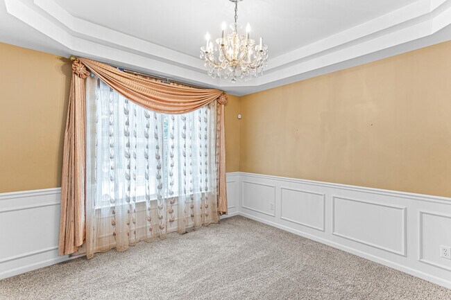 Building Photo - 49896 Parkside Dr