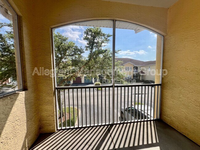 Building Photo - 12016 Villanova Dr