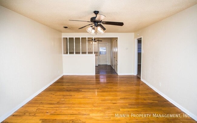 Building Photo - 2113 S Loop 289