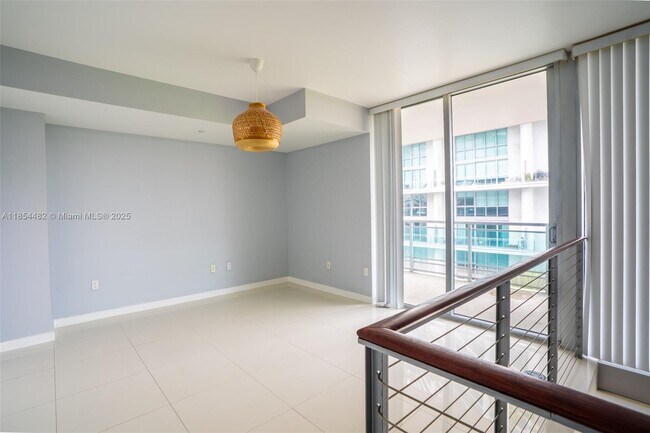 Building Photo - 350 S Miami Ave