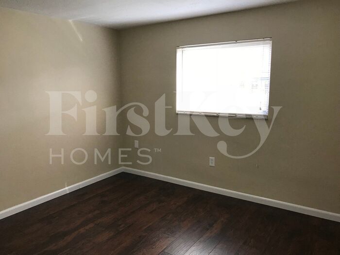 Building Photo - 9280 Sunset Strip