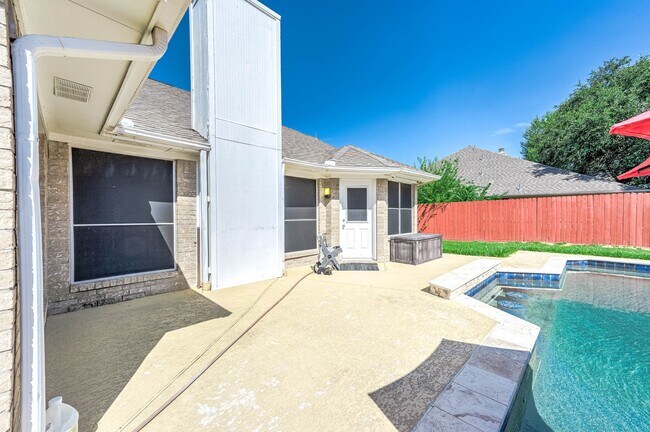Building Photo - 1835 Taylor Creek Dr