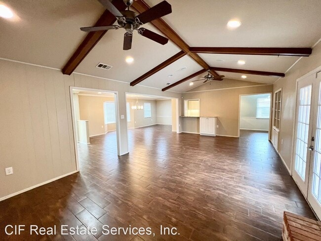 Building Photo - 3 br, 2 bath House - 3407 Oakridge Ln.