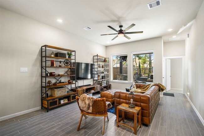 Building Photo - 7474 Cattail Fls Ln