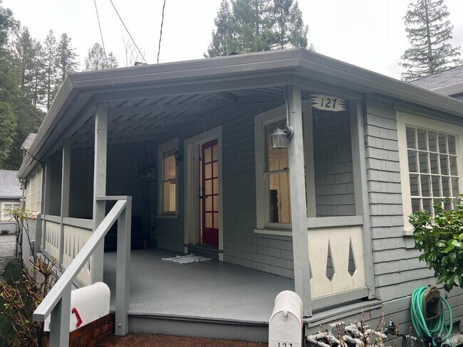 Building Photo - 127 Bolinas Ave