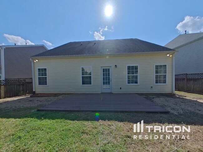 Building Photo - 4112 Everest Dr