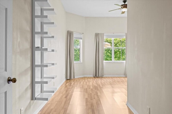 Building Photo - 1441 Cardinal Way