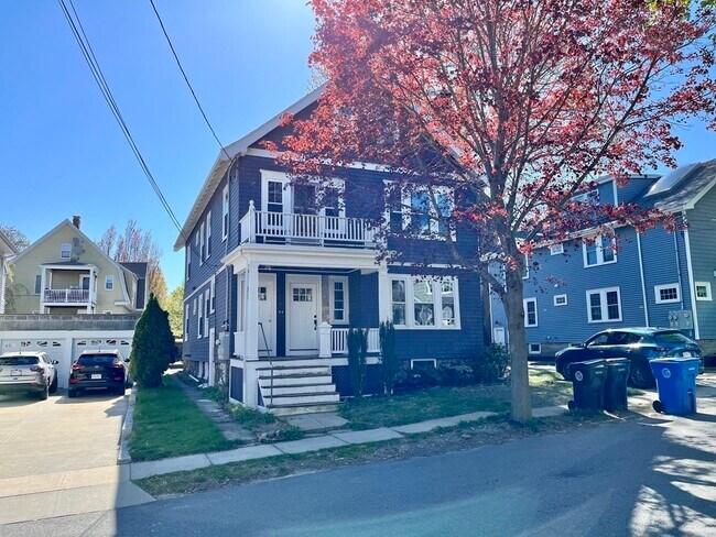 Building Photo - 37 Springfield St