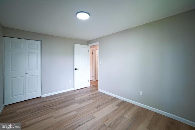 Building Photo - 8278 Wold Den Ct